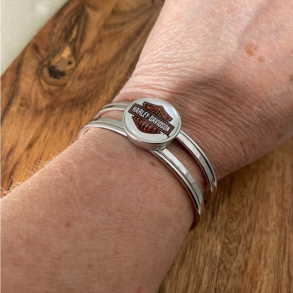 Harley-Davidson Snap Jewelry Cuff Bracelet - Picture 3 of 9
